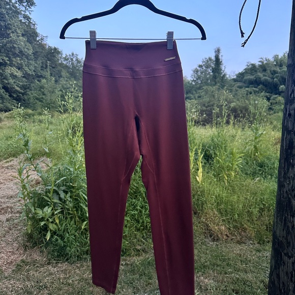 Gymshark Burgundy Leggings - Picture 2 of 4